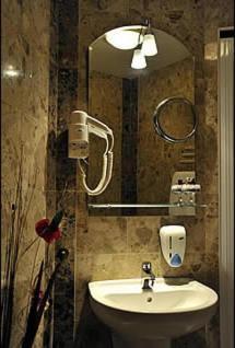 Trojka Hotel Es Panzio Ζολνοκ Δωμάτιο φωτογραφία