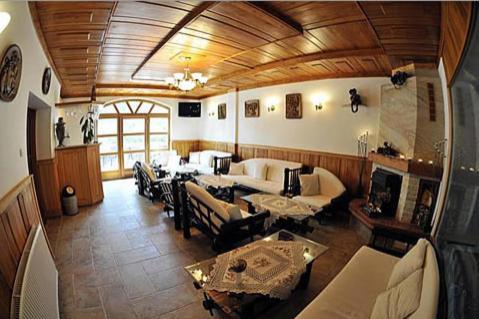 Trojka Hotel Es Panzio Ζολνοκ Εξωτερικό φωτογραφία